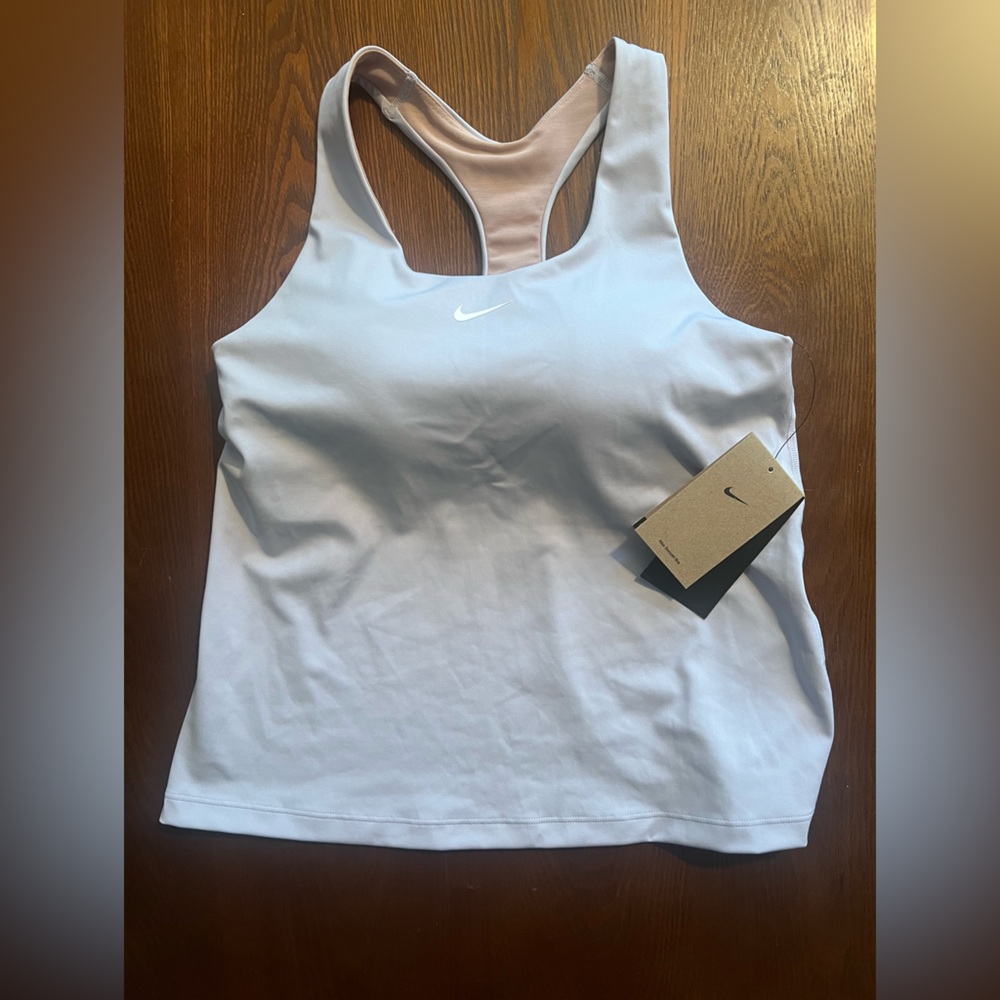 Women’s workout top